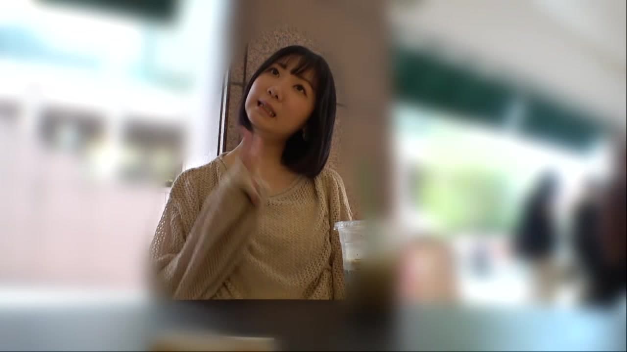 小動物オドオド系のGカップ女子大生が緊張してる姿が可愛い！緊張しすぎてぎこちないキスがまた興奮する
