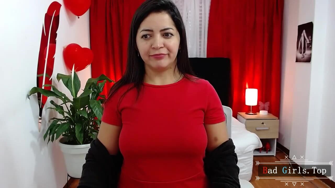 Natural big boobs hot cute web latina milf show
