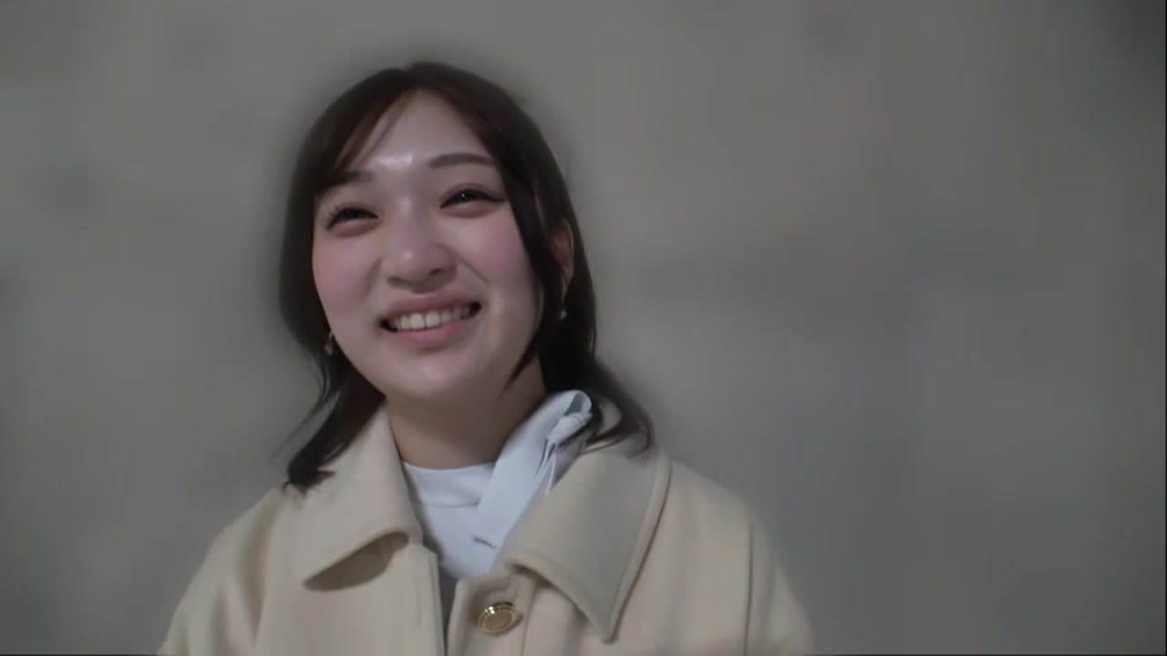 その口でしゃぶってくれ！ぷっくり唇とむっちり太ももにでっかい尻